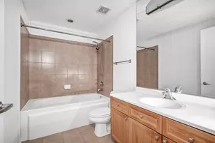 900 N Kingsbury St, Chicago, IL 60610 - Photo 10