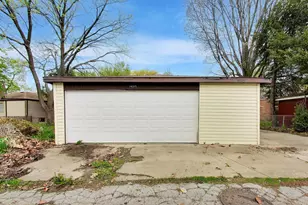 14315 S Wabash Ave, Riverdale, IL 60827 - Photo 34