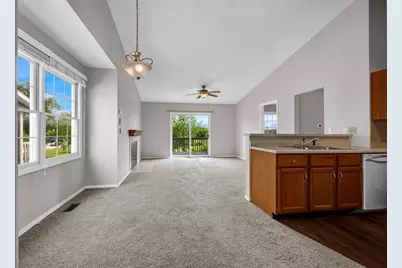 6 Parkshores Drive, Bloomington, IL 61701 - Photo 2