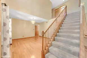 186 N Brittany Ln, Hainesville, IL 60030 - Photo 8
