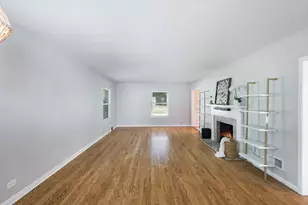 4 W Monroe St, Villa Park, IL 60181 - Photo 8