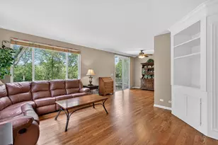 4323 Blue Iris Ct, Island Lake, IL 60042 - Photo 6