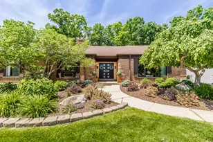 140 Janis Ct, Wood Dale, IL 60191 - Photo 2
