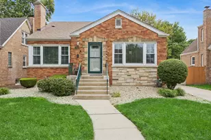 9819 S Millard Ave, Evergreen Park, IL 60805 - Photo 1