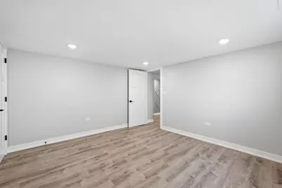 530 Bensley Avenue, Calumet City, IL 60409 - Photo 28