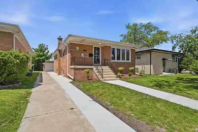 530 Bensley Avenue, Calumet City, IL 60409 - Photo 2
