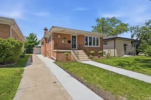 530 Bensley Ave, Calumet City, IL 60409 - Photo 2