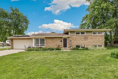 1104 New Haven Avenue, Aurora, IL 60506 - Photo 1