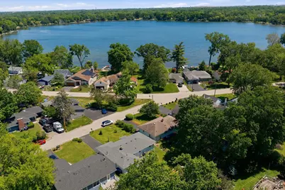 34456 W Lake Shore Drive, Round Lake, IL 60073 - Photo 20