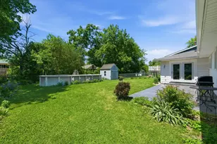 34456 W Lake Shore Dr, Round Lake, IL 60073 - Photo 22
