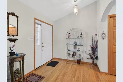 68 Oregon Trail, Coal City, IL 60416 - Photo 4