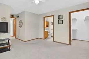 68 Oregon Trail, Coal City, IL 60416 - Photo 24