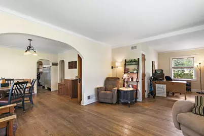 1146 S Church Avenue, Lombard, IL 60148 - Photo 6