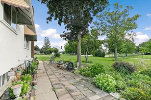 1146 S Church Ave, Lombard, IL 60148 - Photo 24