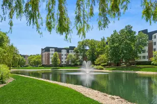 150 Lake Blvd, Buffalo Grove, IL 60089 - Photo 2
