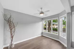 150 Lake Blvd, Buffalo Grove, IL 60089 - Photo 10