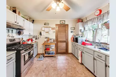 2516 Bittersweet Avenue, Holiday Hills, IL 60051 - Photo 12