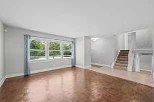 515 W Tanglewood Dr, Arlington Heights, IL 60004 - Photo 6