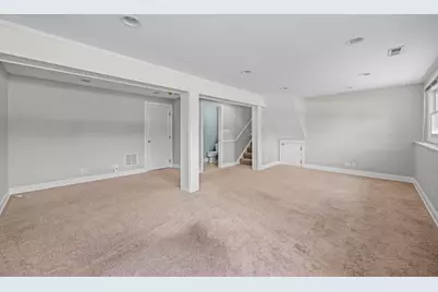 515 W Tanglewood Drive, Arlington Heights, IL 60004 - Photo 12