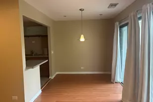 93 Lambert Dr, Schaumburg, IL 60193 - Photo 4