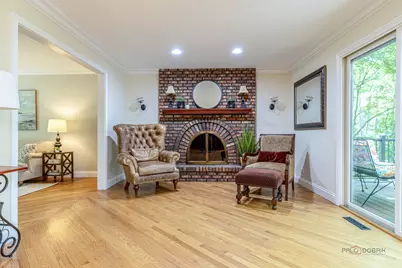 28588 N Tanglewood Court, Libertyville, IL 60048 - Photo 18