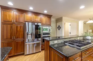 28588 N Tanglewood Ct, Libertyville, IL 60048 - Photo 12