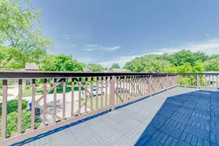 2565 Alta Ct, Lisle, IL 60532 - Photo 12