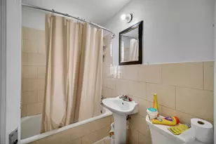 1647 N Austin Ave, Chicago, IL 60639 - Photo 8