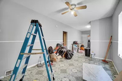 1647 N Austin Avenue, Chicago, IL 60639 - Photo 16