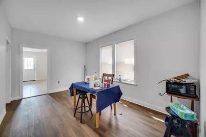 1647 N Austin Avenue, Chicago, IL 60639 - Photo 6