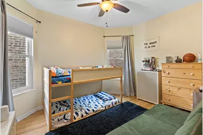 2541 W Argyle Street, Chicago, IL 60625 - Photo 6