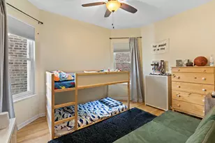 2541 W Argyle St, Chicago, IL 60625 - Photo 6