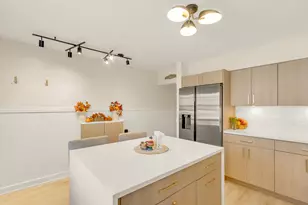 4229 N Keystone Ave, Chicago, IL 60641 - Photo 4