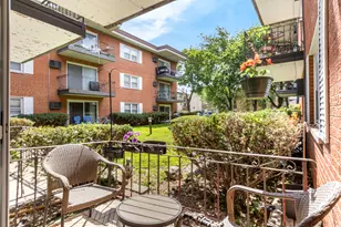 4229 N Keystone Ave, Chicago, IL 60641 - Photo 2