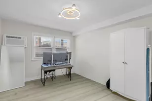 4229 N Keystone Ave, Chicago, IL 60641 - Photo 14