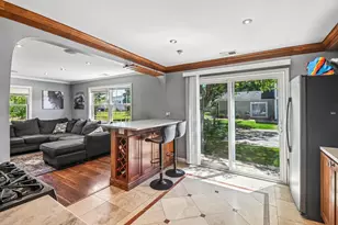 1302 Fall Ct, Wheeling, IL 60090 - Photo 8