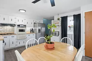6257 S Newland Ave, Chicago, IL 60638 - Photo 12