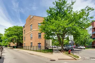 2300 W Bloomingdale Ave, Chicago, IL 60647 - Photo 2