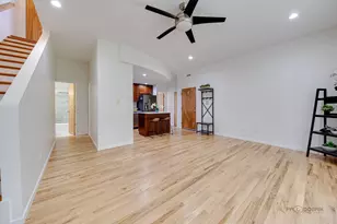 2300 W Bloomingdale Ave, Chicago, IL 60647 - Photo 6