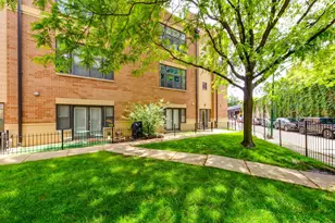 2300 W Bloomingdale Ave, Chicago, IL 60647 - Photo 1