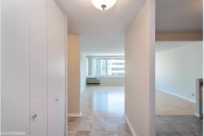 211 E Ohio Street #2207, Chicago, IL 60611 - Photo 2