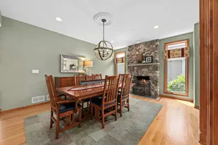 4542 Hatch Ln, Lisle, IL 60532 - Photo 6