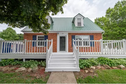 206 N Mulberry Street, Mount Morris, IL 61054 - Photo 1