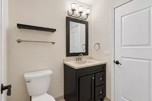 533 Deer Crossing Ct, Hainesville, IL 60030 - Photo 8