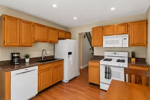 533 Deer Crossing Ct, Hainesville, IL 60030 - Photo 6
