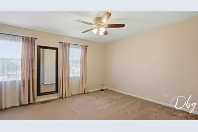 319 E Camden Lane, Round Lake Beach, IL 60073 - Photo 22