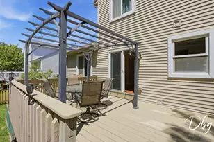 319 E Camden Ln, Round Lake Beach, IL 60073 - Photo 40