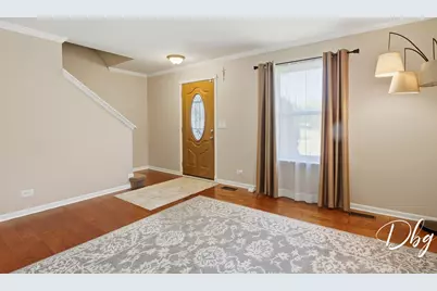 319 E Camden Lane, Round Lake Beach, IL 60073 - Photo 6