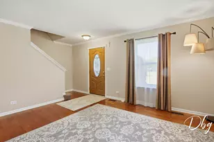 319 E Camden Ln, Round Lake Beach, IL 60073 - Photo 6