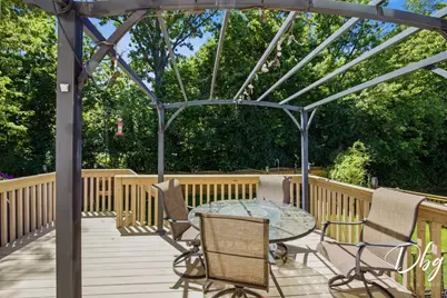319 E Camden Lane, Round Lake Beach, IL 60073 - Photo 38